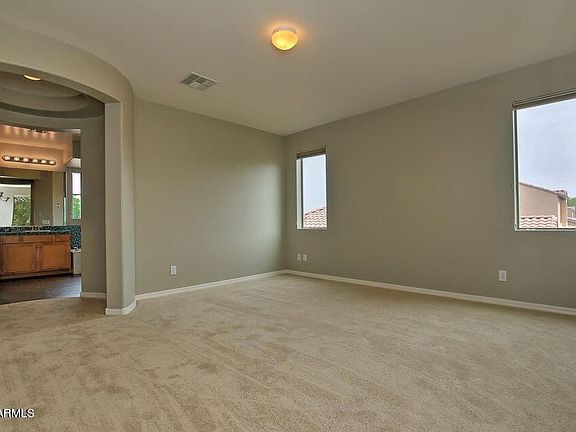 5th image of 2280 S Walnut Dr