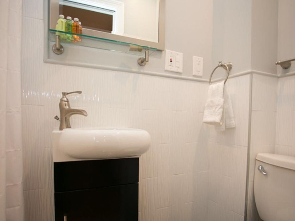 2nd image of 7 Story St #2KR