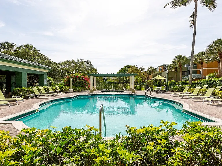 Sanctuary Cove Apartments — Photo 14