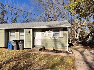 830 Hartford Ave, Des Moines, IA 50315