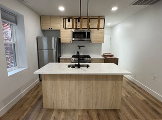 4033 Walnut St APT 1, Philadelphia, PA 19104