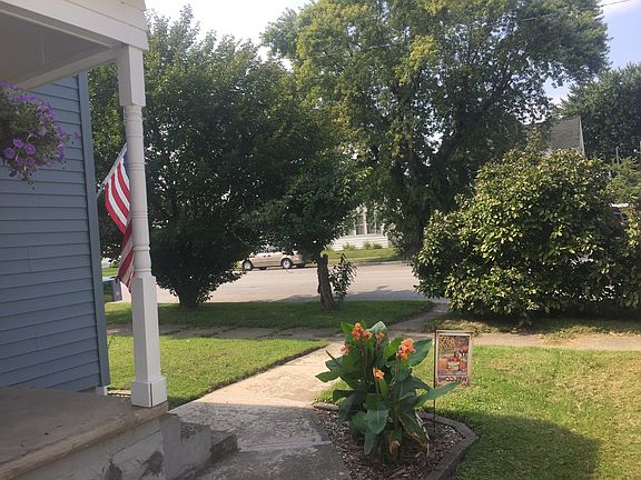 3rd image of 410 Burlington Ave