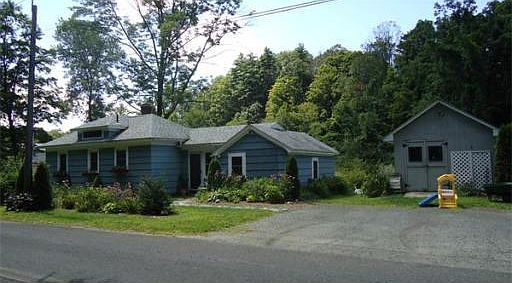 2nd image of 7 Depot Rd