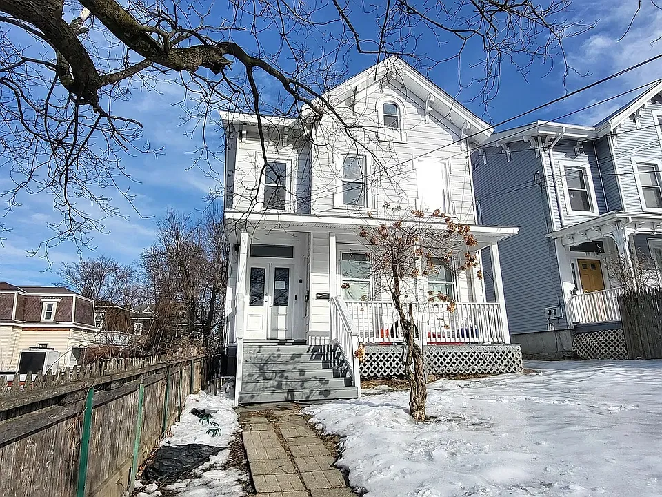 81 Washington St