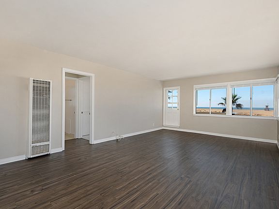 3rd image of 300 E Oceanfront #D-u