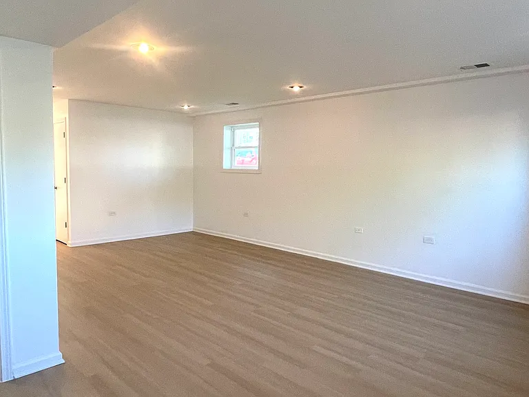 2856 N Mason Ave #BASEMENT — Photo 7