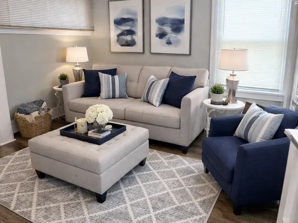 910 Pine Ave, Long Beach, CA