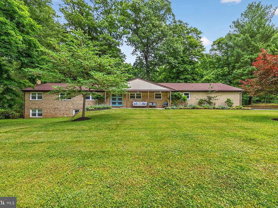 1st image of 115 Swanhill Ct
