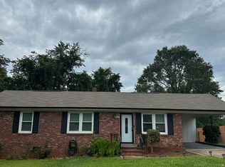 16 Dunlap Dr, Greenville, SC 29605