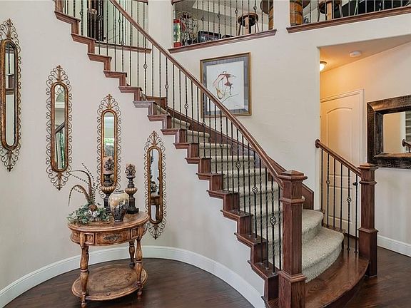 4th image of 2373 Pritchett Dr