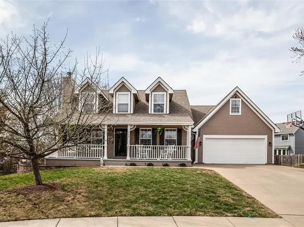 708 Hawthorne Ct, Liberty, MO 64068