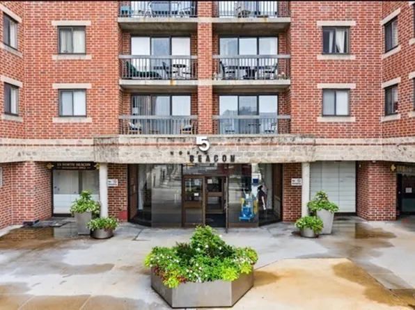 15 N Beacon St, Allston, MA