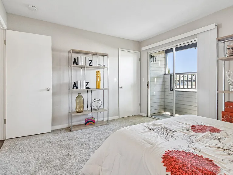 Terra House Apartments — Photo 21