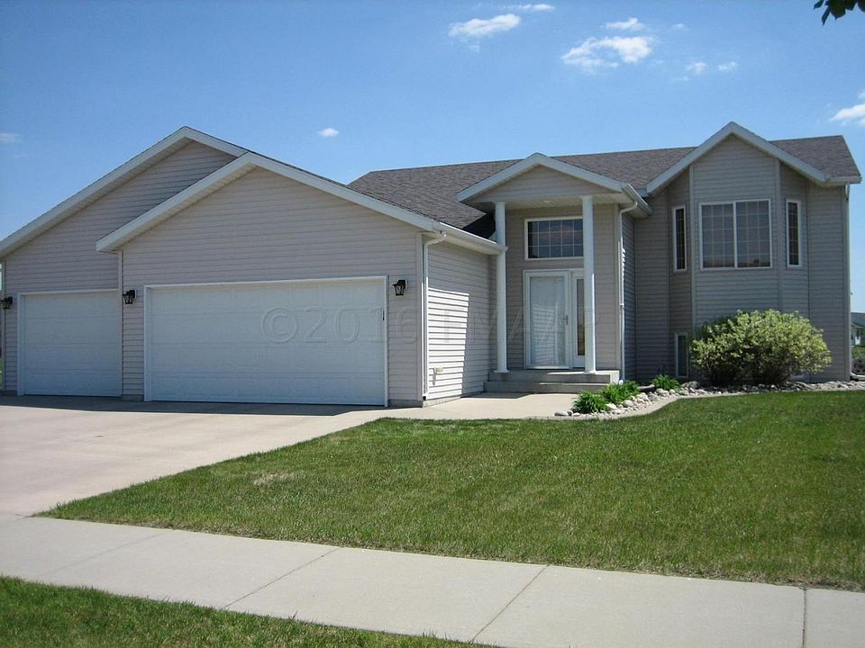 1st image of 3133 9th Ave S