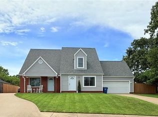 504 Braithwaite St #A, Bentonville, AR 72712