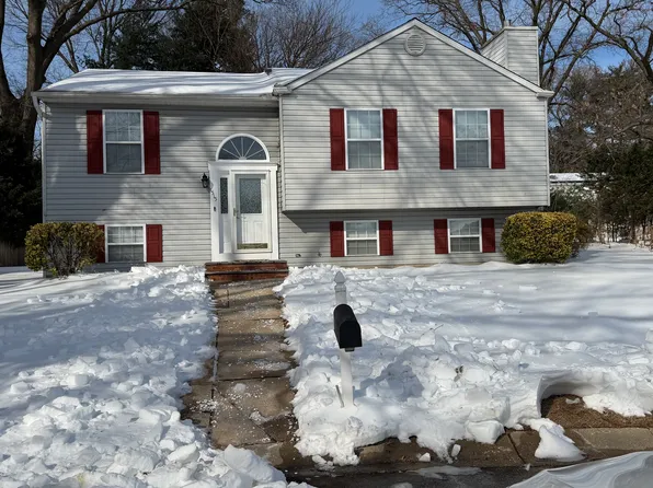 1515 Baby Baer Ct, Glen Burnie, MD 21061