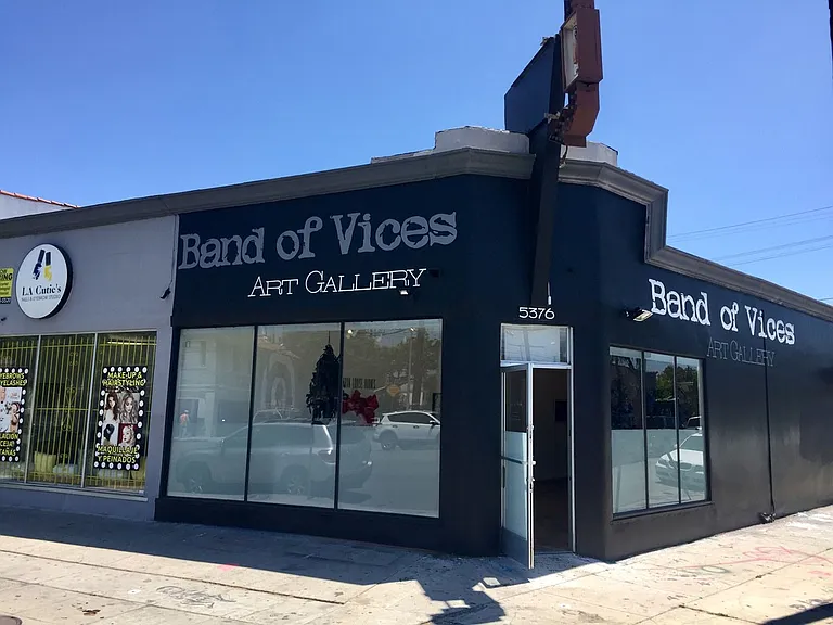 2824 S Redondo Blvd — Photo 11