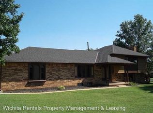 359 Wind Rows Lake Dr, Goddard, KS 67052