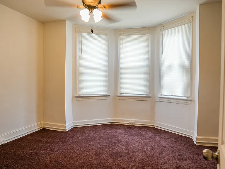 605 Cator Ave — Photo 15