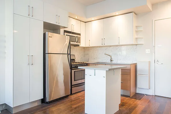 Rented by Twyford Real Estate | media 11