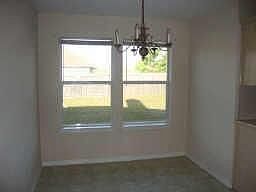 3rd image of 812 Meadowview Ct