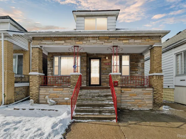 11581 Saint Aubin St, Hamtramck, MI 48212