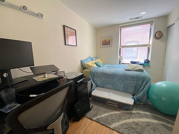 5th image of 306-95 Gainsborough St #306