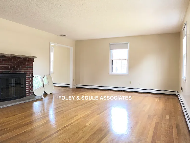 7 Oak St #5 — Photo 19