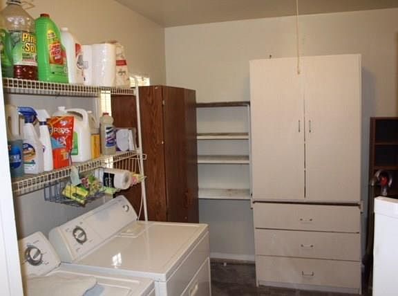 4th image of 126 Astoria Dr