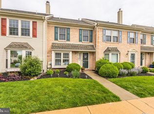 208 Pinetree Ct, Pottstown, PA 19464