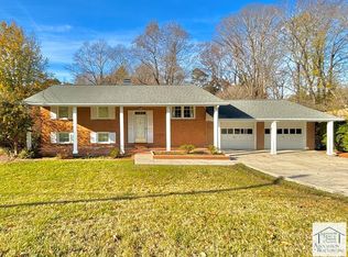702 Corn Tassel Trl, Martinsville, VA 24112