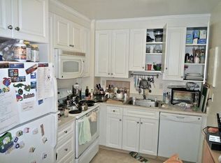 30 Vernon St #203, Brookline, MA 02446