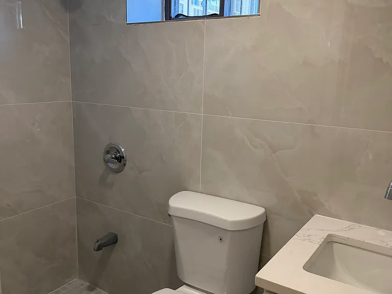 Whitestone Expy — Photo 4