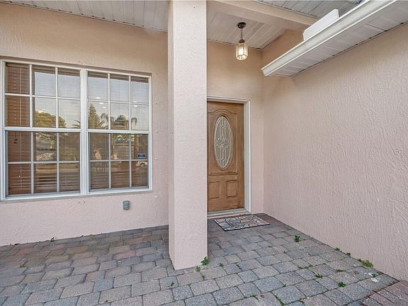 3rd image of 2030 Ipsden Dr