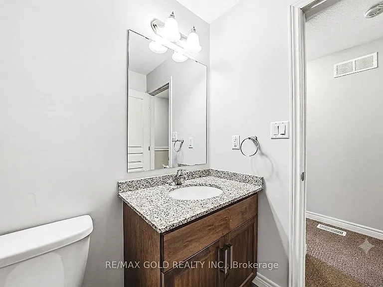 4 Bird Ln — Photo 15