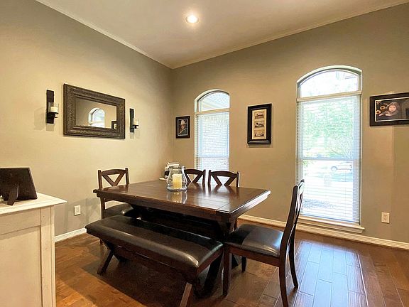 4th image of 1117 Lonnie Dr