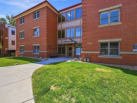 5th image of 948 North St #17