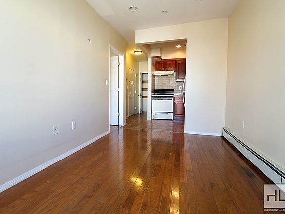 4th image of 653 De Kalb Ave #2B