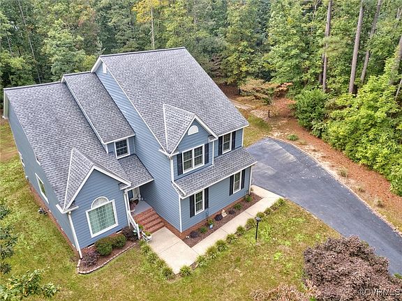 3rd image of 14104 Bridgetown Ct