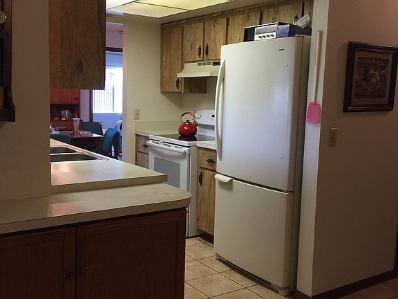 2nd image of 1303 Sherwood Ct