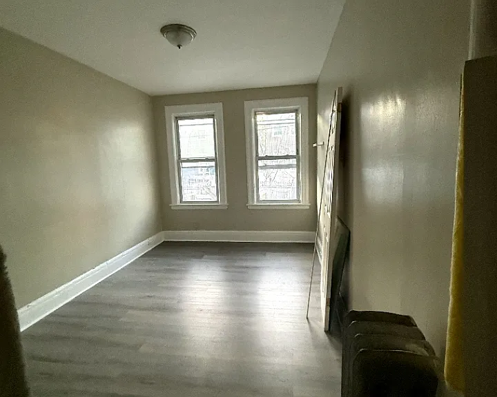 243 S Clinton St #1A — Photo 4