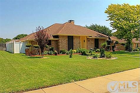 2nd image of 1311 Deer Ridge Dr
