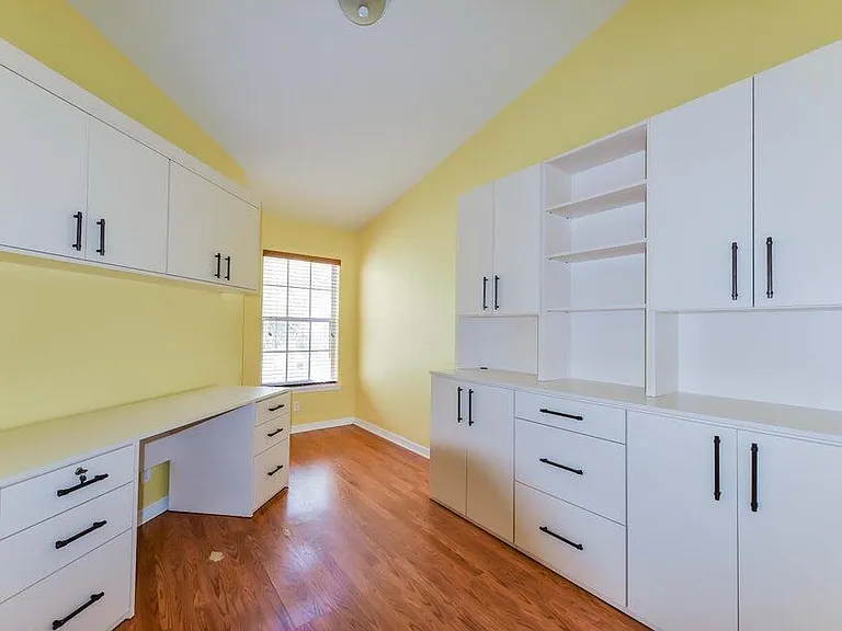 9687 Lago Dr — Photo 11