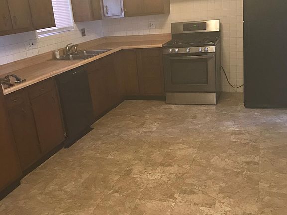 3rd image of 2770 Tamm Ave