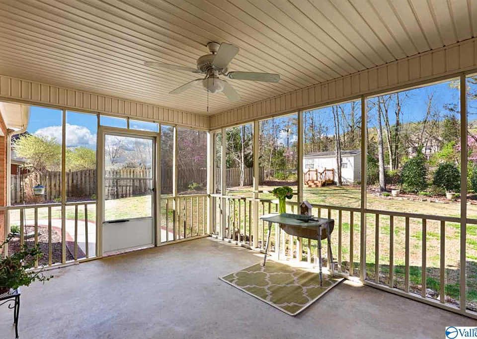 1st image of 2506 Clifton Dr SE