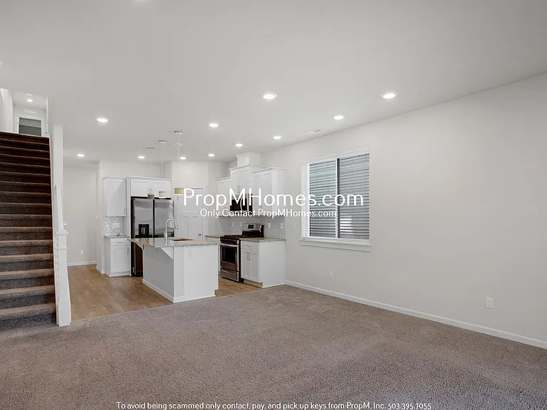 10709 SW 72nd Ave — Photo 5