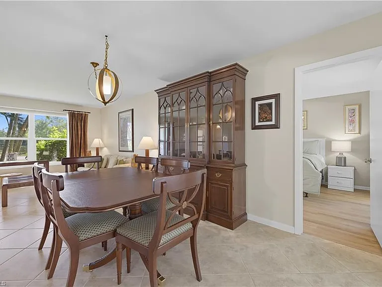 2261 Kings Lake Blvd — Photo 7