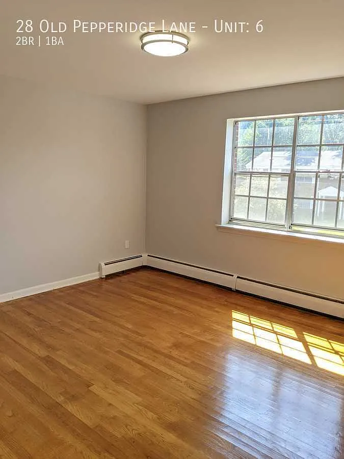 2 bed, 950 sqft, $2,250 — Photo 2