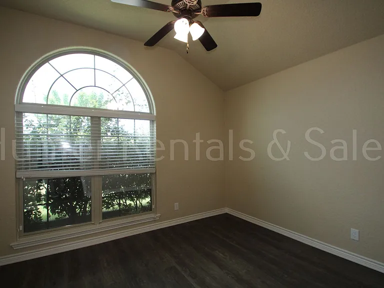 702 W Orion Dr — Photo 24
