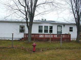 805 Exchange St, Blue River, WI 53518